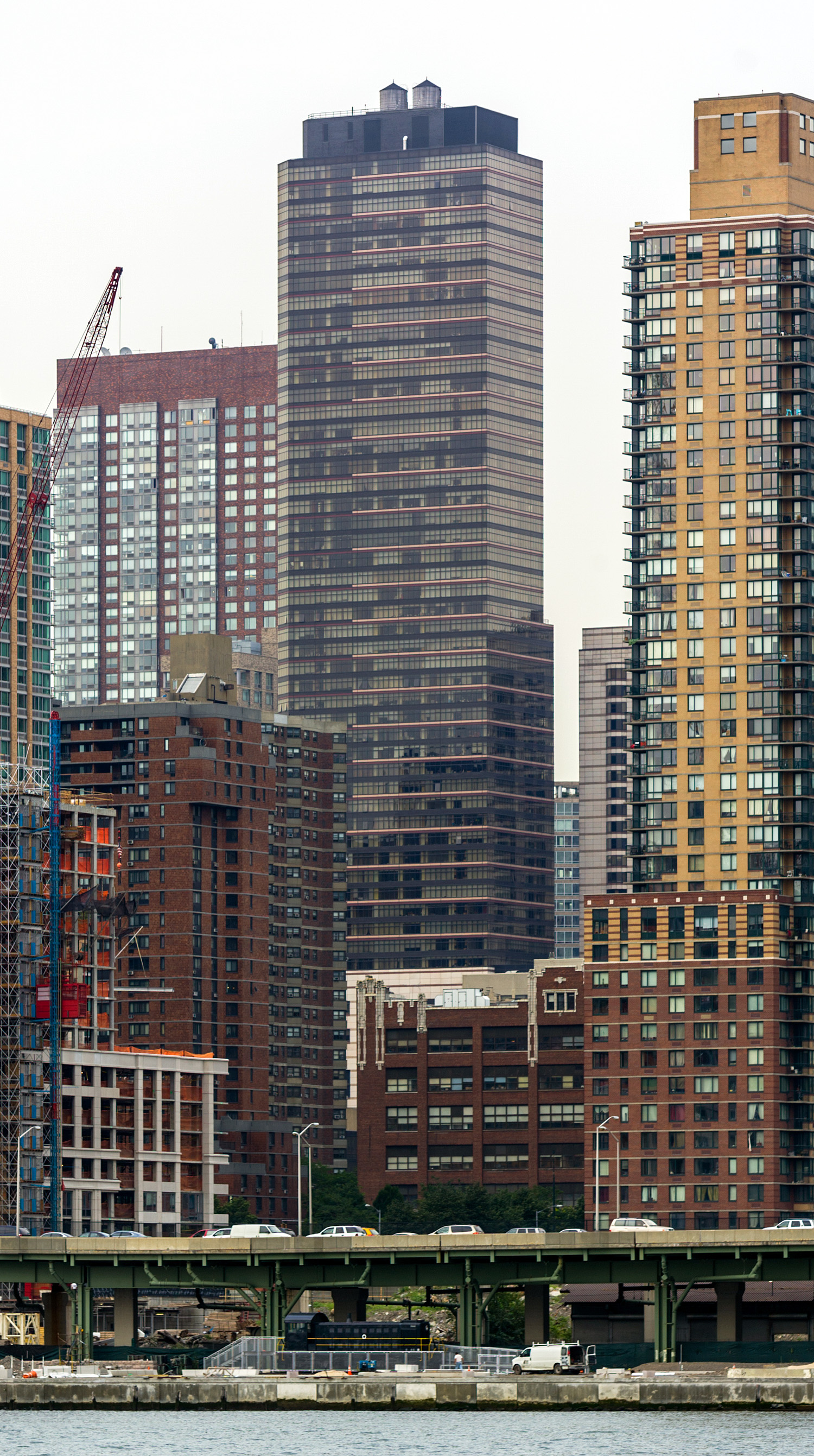 Three Lincoln Center, New York City - View from Circle Line Boat Tour. © Mathias Beinling
